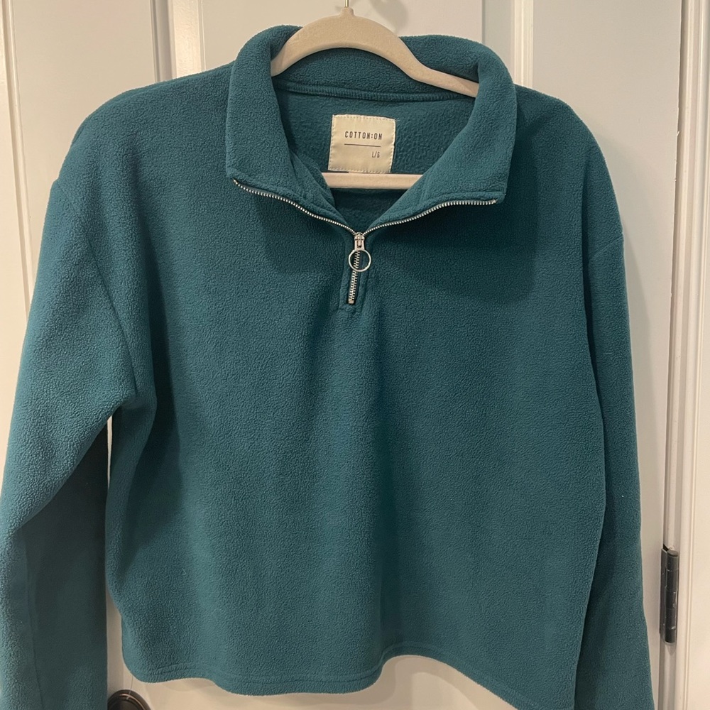 Collared crop sweatshirt
